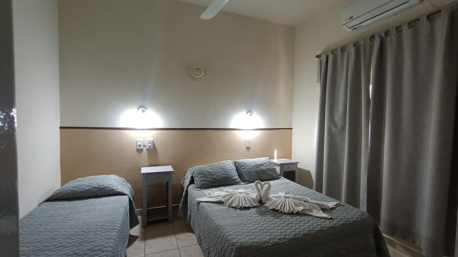 Hotel Nuevo Fatica Вила Карлос Пас Екстериор снимка