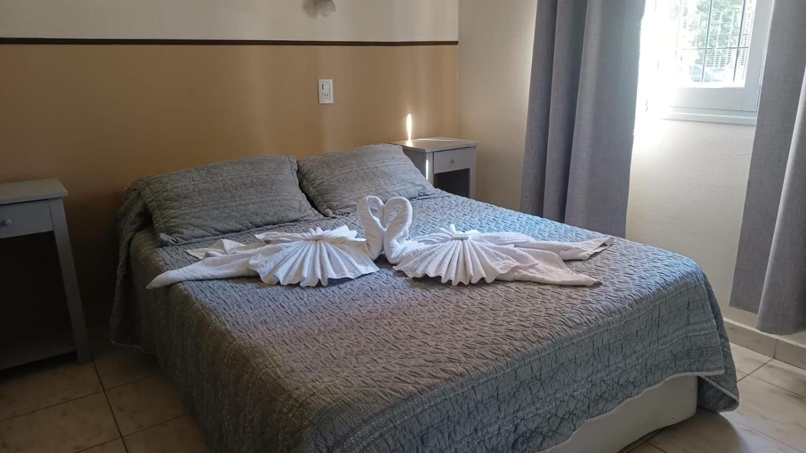 Hotel Nuevo Fatica Вила Карлос Пас Екстериор снимка