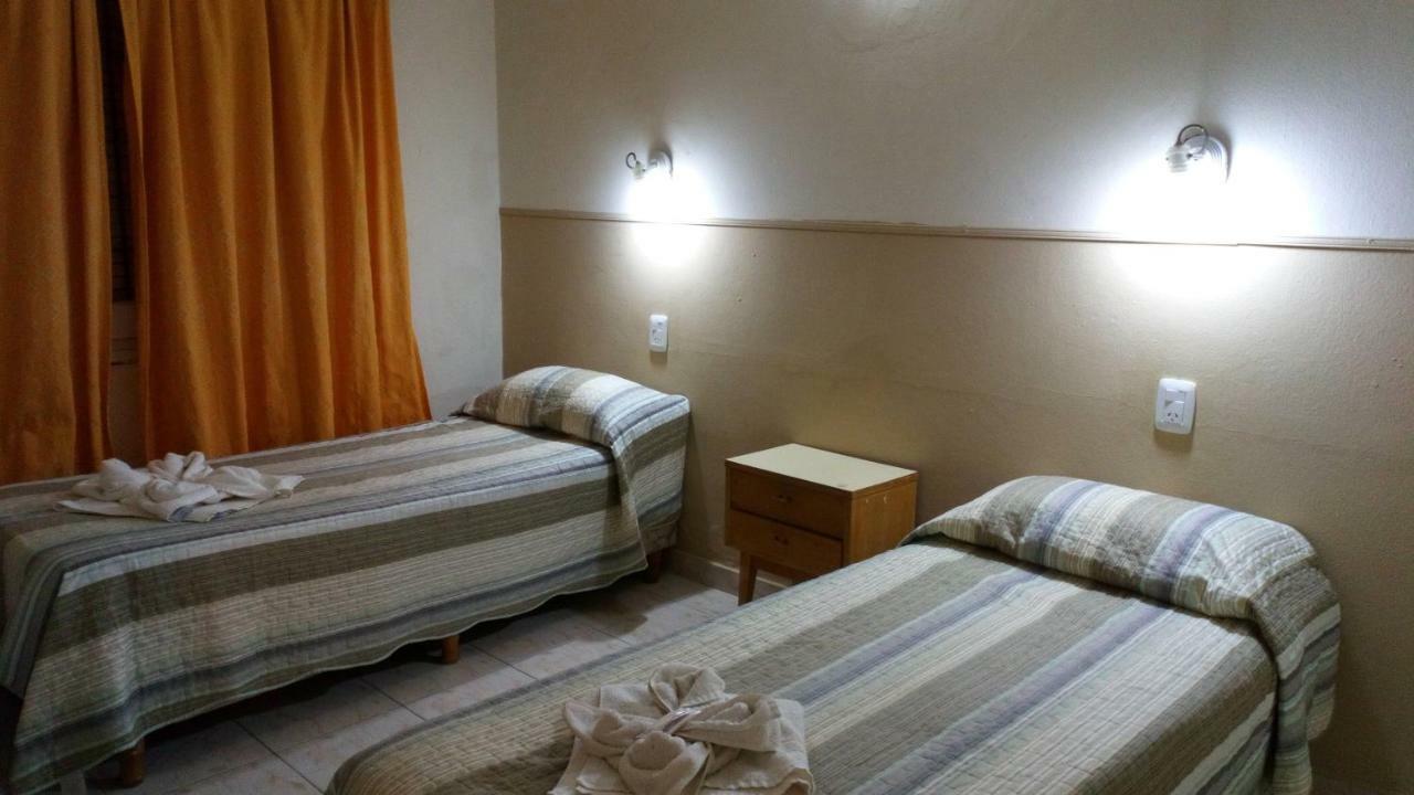 Hotel Nuevo Fatica Вила Карлос Пас Екстериор снимка