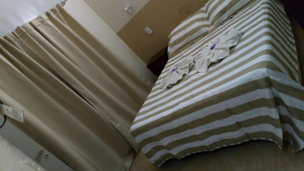 Hotel Nuevo Fatica Вила Карлос Пас Екстериор снимка